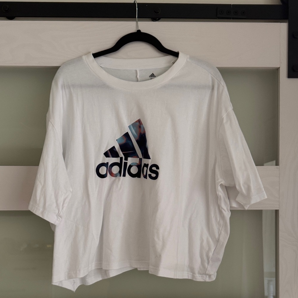 Adidas White cropped Tee with Multicolor Logo